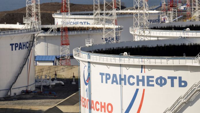 107027096-16467597882022-03-08t164832z_1730267273_rc2gys98jq4i_rtrmadp_0_global-oil-russia-supplies