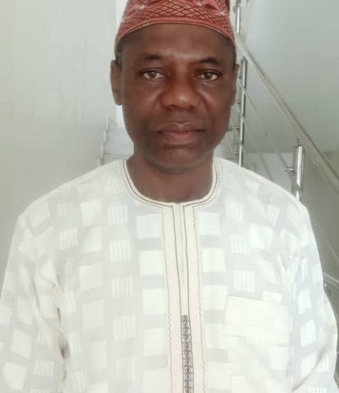 Dr Samuel Adeyemi