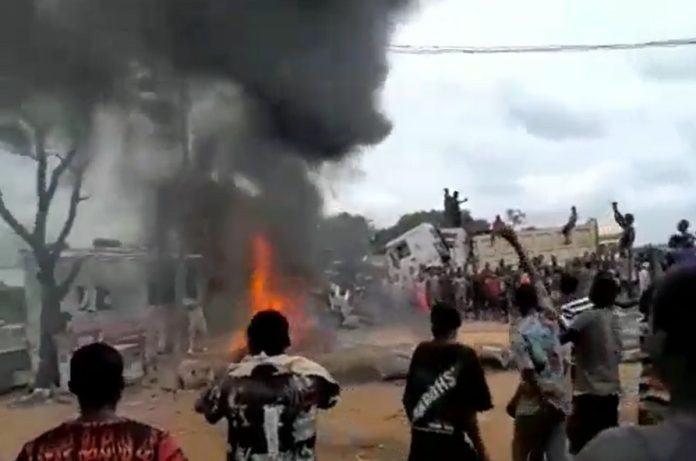Mob Set Man Ablaze For Alleged Blasphemy Mob Set Man Ablaze For Alleged Blasphemy
