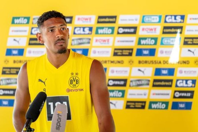Borussia Dortmund To Briefly Sideline Haller After Surgery On Tumour Borussia Dortmund To Briefly Sideline Haller After Surgery On Tumour