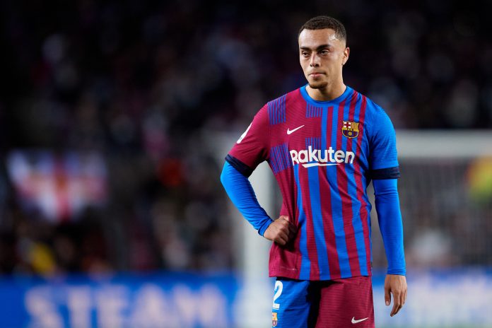 Sergino Dest leaves Barcelona