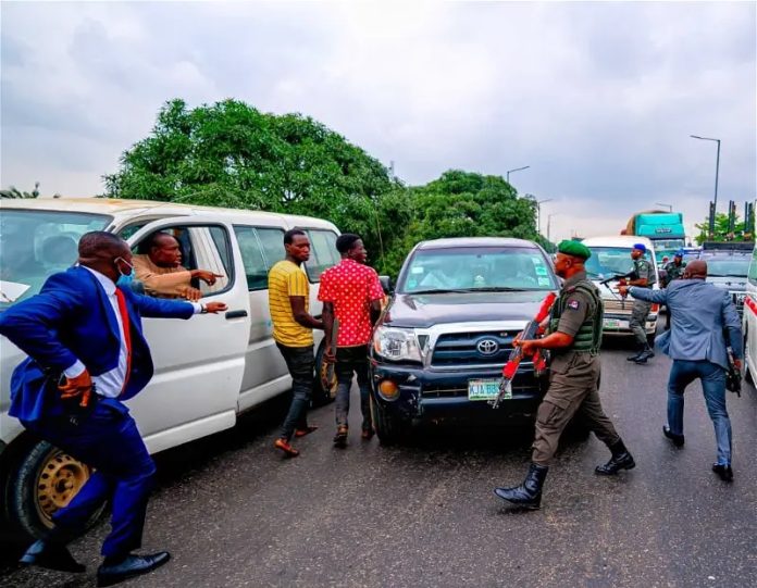 Hoodlums Attack Osun First Lady’s Convoy