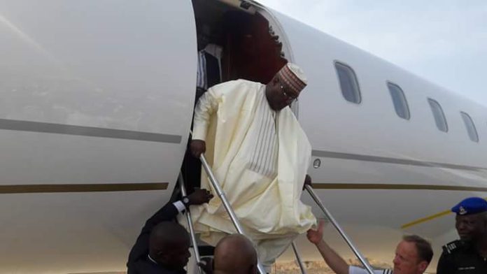 Atiku Abubakar disembarks from his private jet