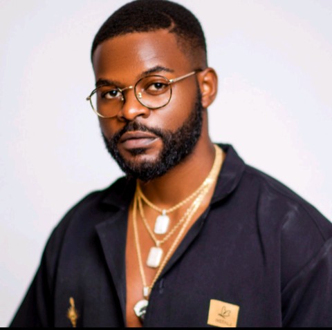 Falz (2)