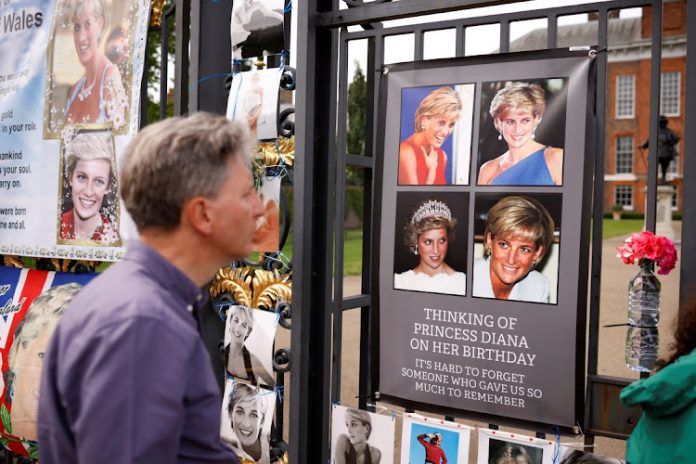 Tributes Pour In For Late Princess Diana 25 Years After Death