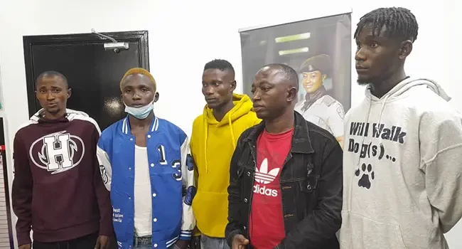 11 Nigerians stowaway
