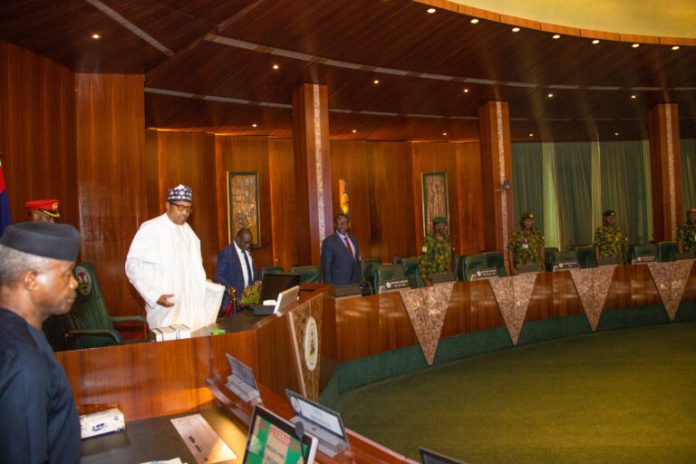 PRESIDENT-BUHARI-PRESIDES-OVER-EMERGENCY-SECURITY-MEETING-1A-768x512