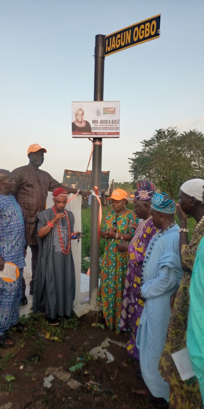 Azeez commissioning one of the signages with some Baales of Ogbo community. Azeez commissioning one of the signages with some Baales of Ogbo community.