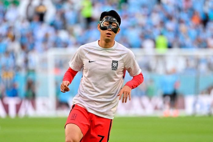 Son in A MAsk