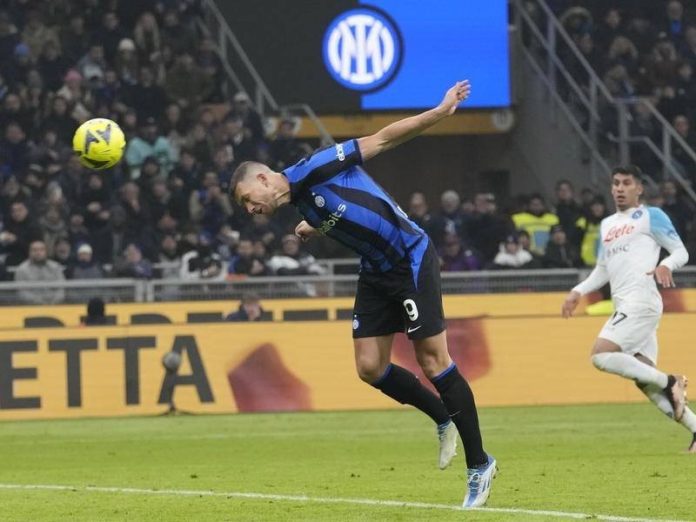 Dzeko scores against Napoli