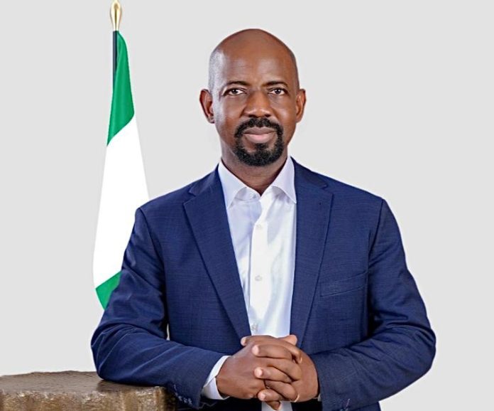 Dr Folarin Alayande