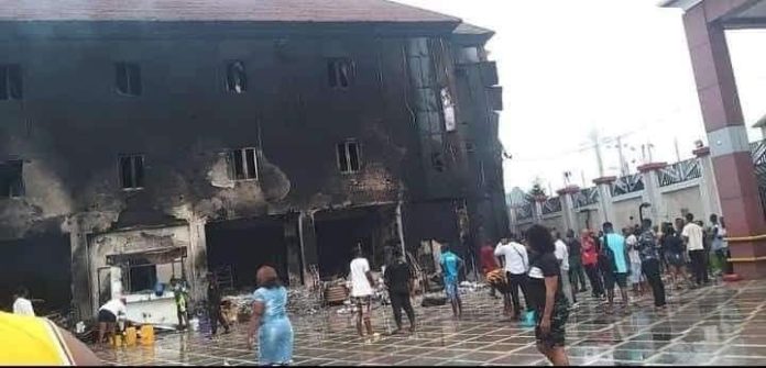 fire burnt downs Soprom Hotel 33 Onitsha.