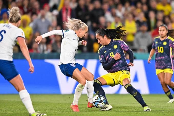 England Colombia