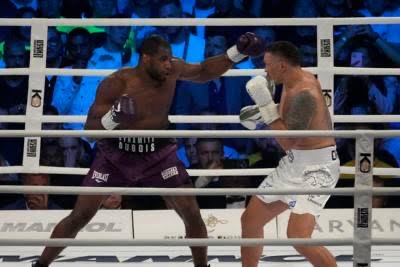 Usyk KO Dubois