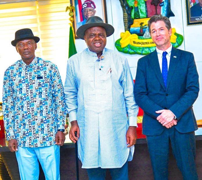 Diri, Lawrence United States Consulate General in Nigeria