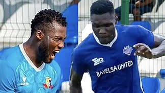 Remo Stars Sikiru Alimi and Robert Christian Mizode of Bayelsa United,
