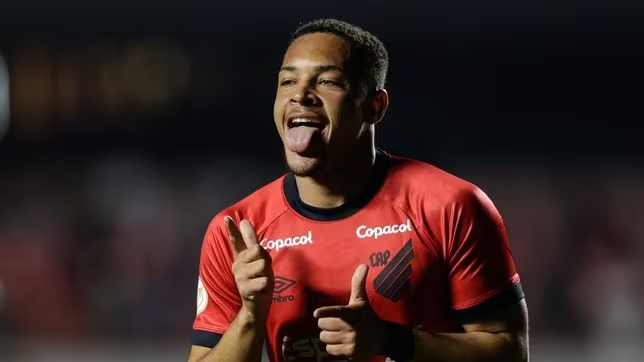 Vitor Roque