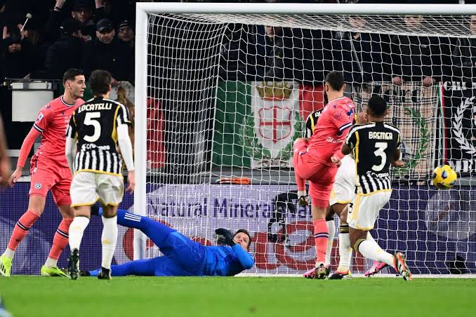 Udinese beats Juventus