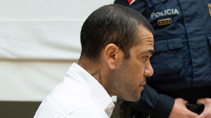 skysports-dani-alves-trial_6464753