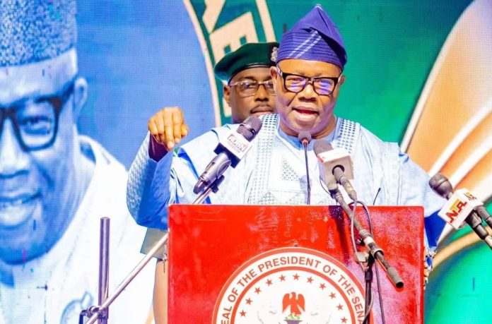 Akpabio Disowns Joint Posters With El-Rufai Akpabio