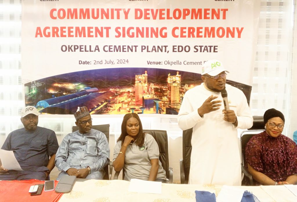 (L-R):_ Mohammed Ismaeel, Dangote Cement Plc Okpella Plant Director; Mrs. Ese Omiruyi, Permanent Secretary, Ministry for Mines and Energy, Edo State; Enaholo Ogiefoh, Commissioner for Mines and Energy, Edo State and Mrs.Benedicta Ebuehi, Executive Chairman, Etsako East local Government, Edo State, at the official signing and presentation of the first Community Development Agreement (CDA) between Dangote Cement Okpella Plant and Okpella Host Communities held at the plant at Okpella Edo._ - THEWILL NEWS MEDIA (L-R):_ Mohammed Ismaeel, Dangote Cement Plc Okpella Plant Director; Mrs. Ese Omiruyi, Permanent Secretary, Ministry for Mines and Energy, Edo State; Enaholo Ogiefoh, Commissioner for Mines and Energy, Edo State and Mrs.Benedicta Ebuehi, Executive Chairman, Etsako East local Government, Edo State, at the official signing and presentation of the first Community Development Agreement (CDA) between Dangote Cement Okpella Plant and Okpella Host Communities held at the plant at Okpella Edo._