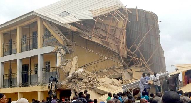 Collapsed buildings plateau Collapsed camp plateau