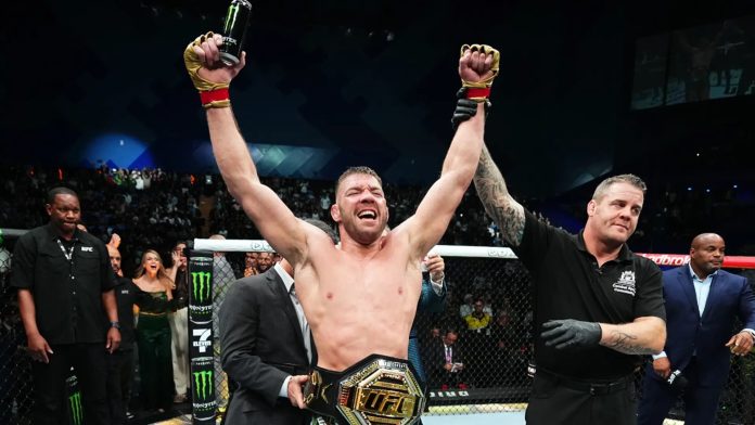 Du Plessis Submits Adesanya To Keep UFC Middleweight Title