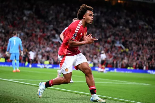 Joshua Zirkzee Joshua Zirkzee