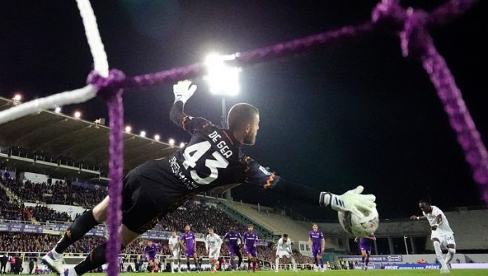 De Gea's Penalty Heroics Guide Fiorentina Past Milan
