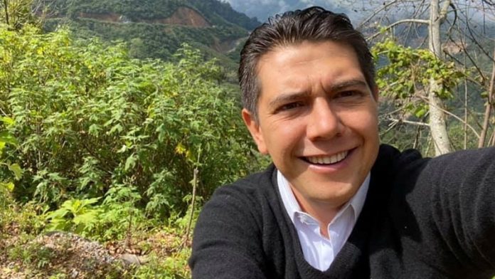 Gunmen Kill Mexican Mayor Alejandro Arcos Gunmen Kill Mexican Mayor Alejandro Arcos