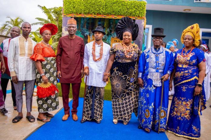 Lawrence Ewhrudjakpo during the traditional marriage ceremony of former Miss Felicia Agbiki, daughter of the erstwhile Regent of Tarakiri Clan, High Chief Fidelis Agbiki, and her heartthrob, Mr Emmanuel Nnamdi Lawrence Ewhrudjakpo during the traditional marriage ceremony of former Miss Felicia Agbiki, daughter of the erstwhile Regent of Tarakiri Clan, High Chief Fidelis Agbiki, and her heartthrob, Mr Emmanuel Nnamdi