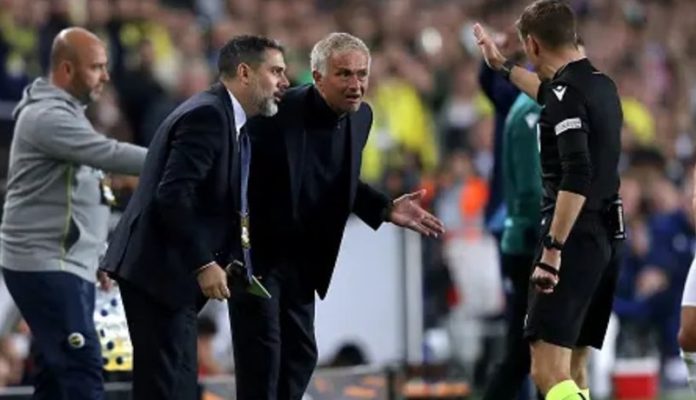 Mourinho Red-Carded As Fenerbahce Hold Man Utd To1-1 Draw
