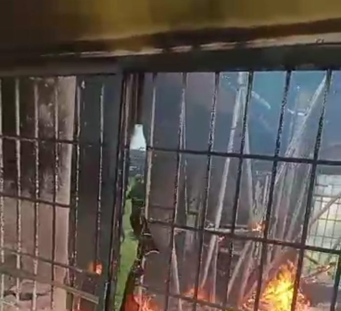 Gunshots Rock Rivers, Secretariats Razed As Elected LG Chairmen Resume Gunshots Rock Rivers