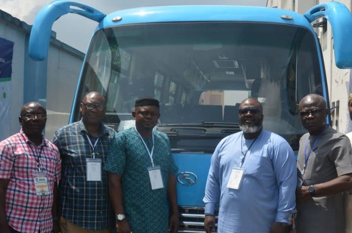 CNG bus