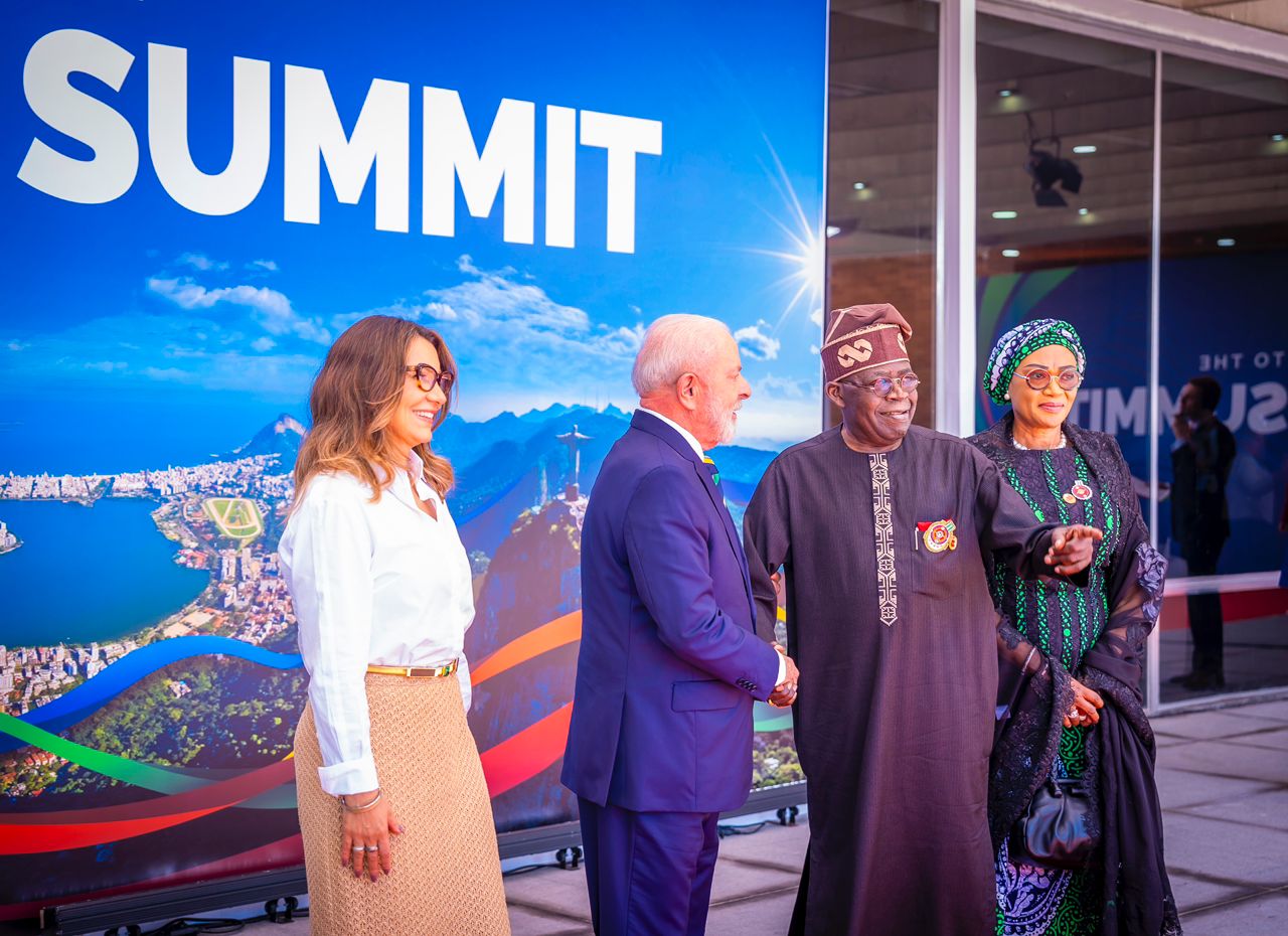 President Luiz Inácio Lula da Silva and his wife, Janja da Silva of Brazil, on Monday, welcomed President Bola Tinubu and First Lady, Oluremi Tinubu - THEWILL NEWS MEDIA President Luiz Inácio Lula da Silva and his wife, Janja da Silva of Brazil, on Monday, welcomed President Bola Tinubu and First Lady, Oluremi Tinubu