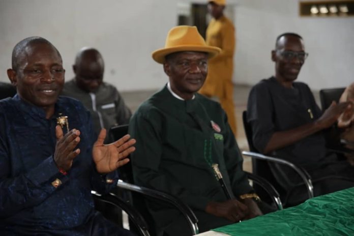 Ewhrudjakpo with Bayelsa Athletes Ewhrudjakpo with Bayelsa Athletes