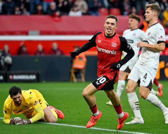 BayArena Leverkusen, 7.12.2024, Fussball Bundesliga Saison 2024/25 13. Spieltag, Bayer 04 Leverkusen (B04) vs FC St. Pau Florian Wirtz