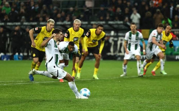 Borussia Dortmund registered a hard-fought 1-1 draw against Borussia Monchengladbach Borussia Dortmund registered a hard-fought 1-1 draw against Borussia Monchengladbach