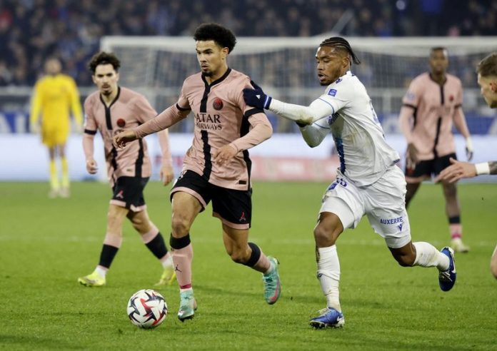 Ligue 1 - Auxerre v Paris St Germain Ligue 1 - Auxerre v Paris St Germain