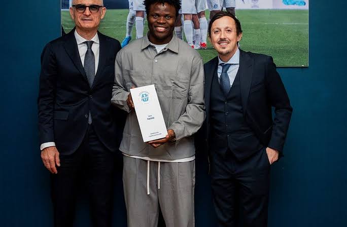 Taye taiwo marseille Taye taiwo marseille