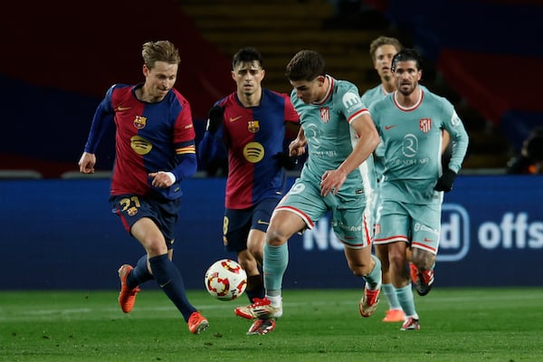 Atletico Madrid salvaged a 4-4 draw against Barcelona Atletico Madrid salvaged a 4-4 draw against Barcelona
