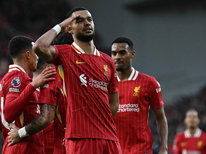 Liverpool Whip Ipswich At Anfield