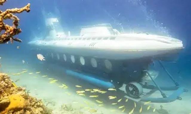 Submarine