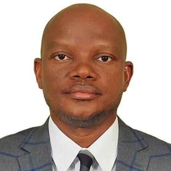 Prof. Chris Piwuna Prof. Chris Piwuna