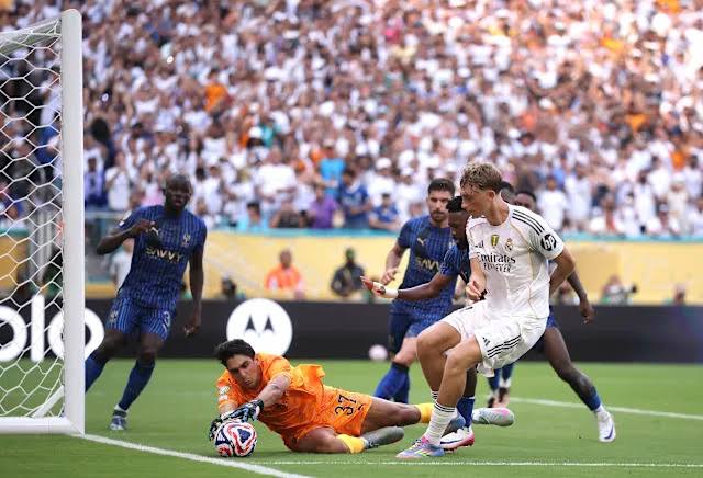 Bounou’s Penalty Save Denies Real Madrid Win Against Al Hilal