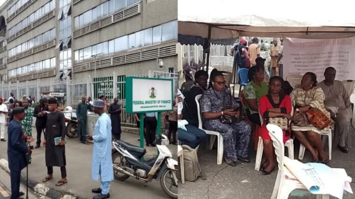 Retired Soldiers Protest In Abuja