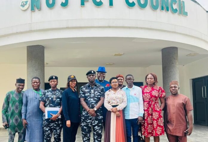 Hundeyin Visits NUJ Council