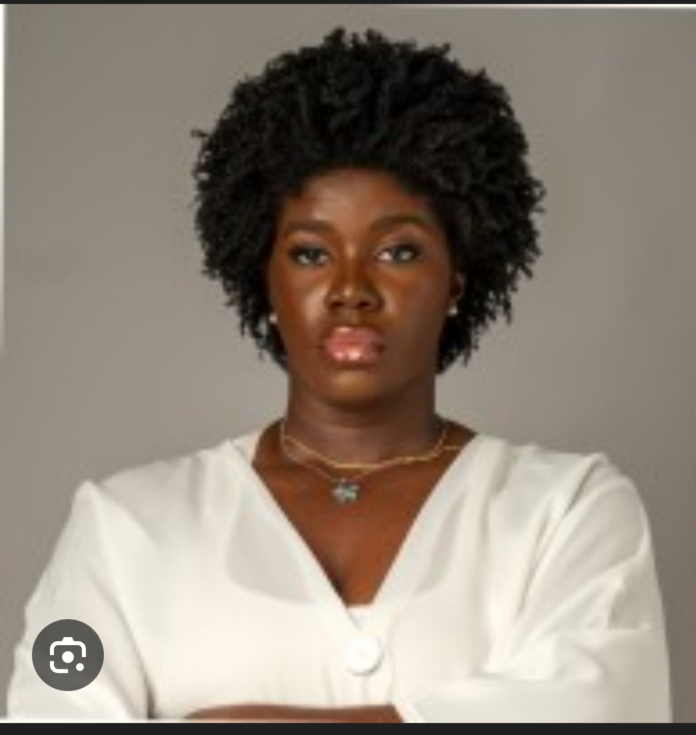 Miss Idara Adiakpan, the personal photographer to Akwa Ibom State Governor, Pastor Umo Eno
