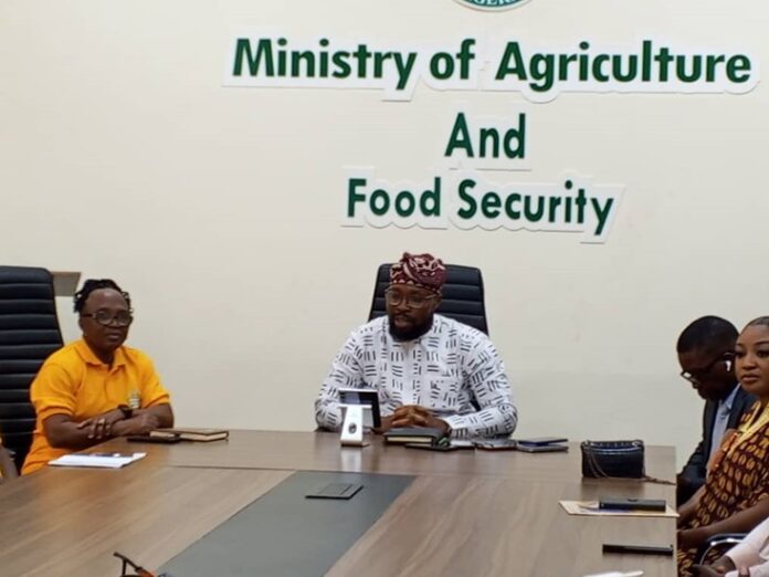 Ogun Empowers 4,000 Households Ogun Empowers 4,000 Households