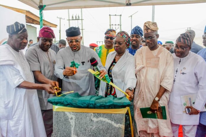 Abiodun Commissions Wole Soyinka Train Station Road Abiodun Commissions Wole Soyinka Train Station Road